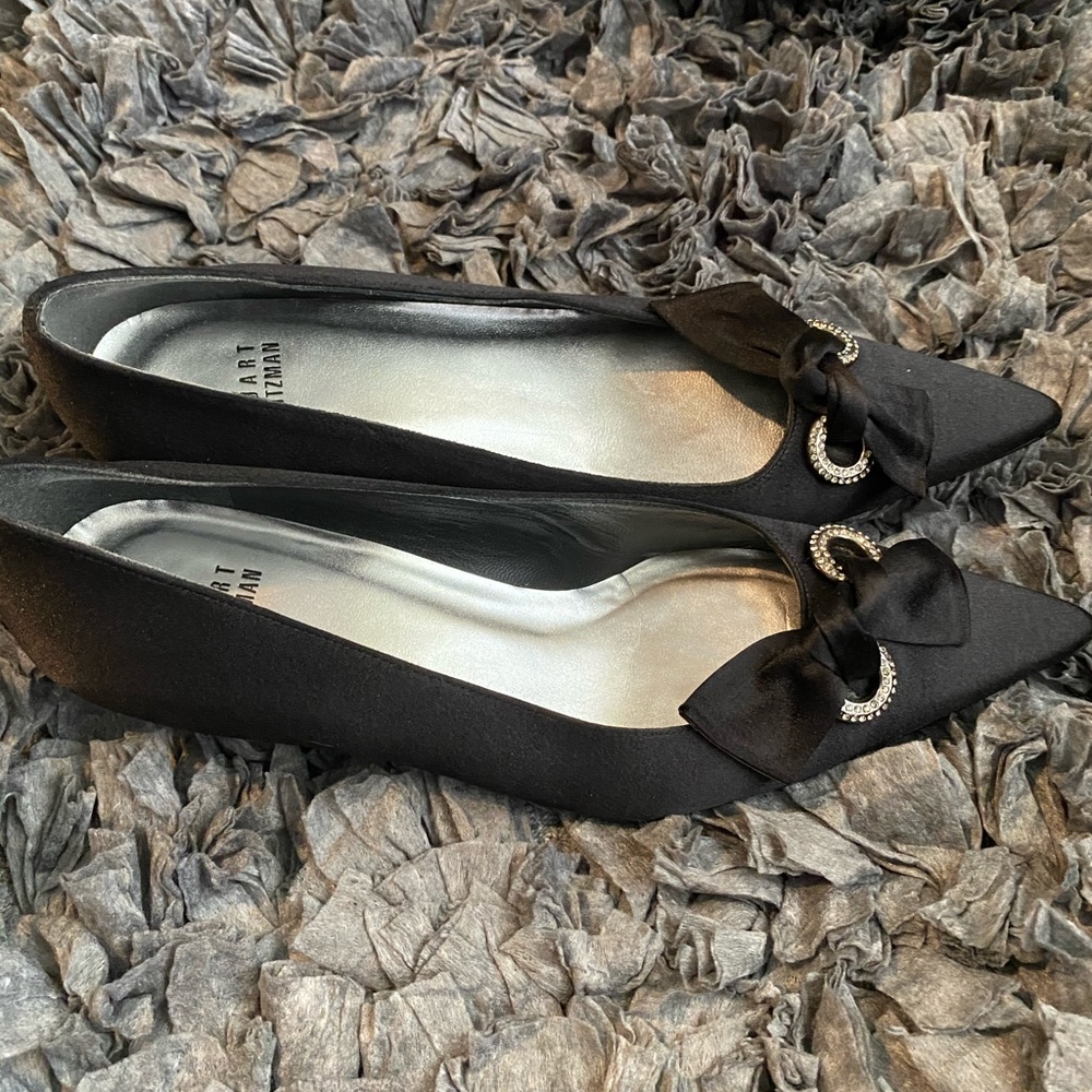 Stuart Weitzman Kitten Heels Size 7.5 - image 2
